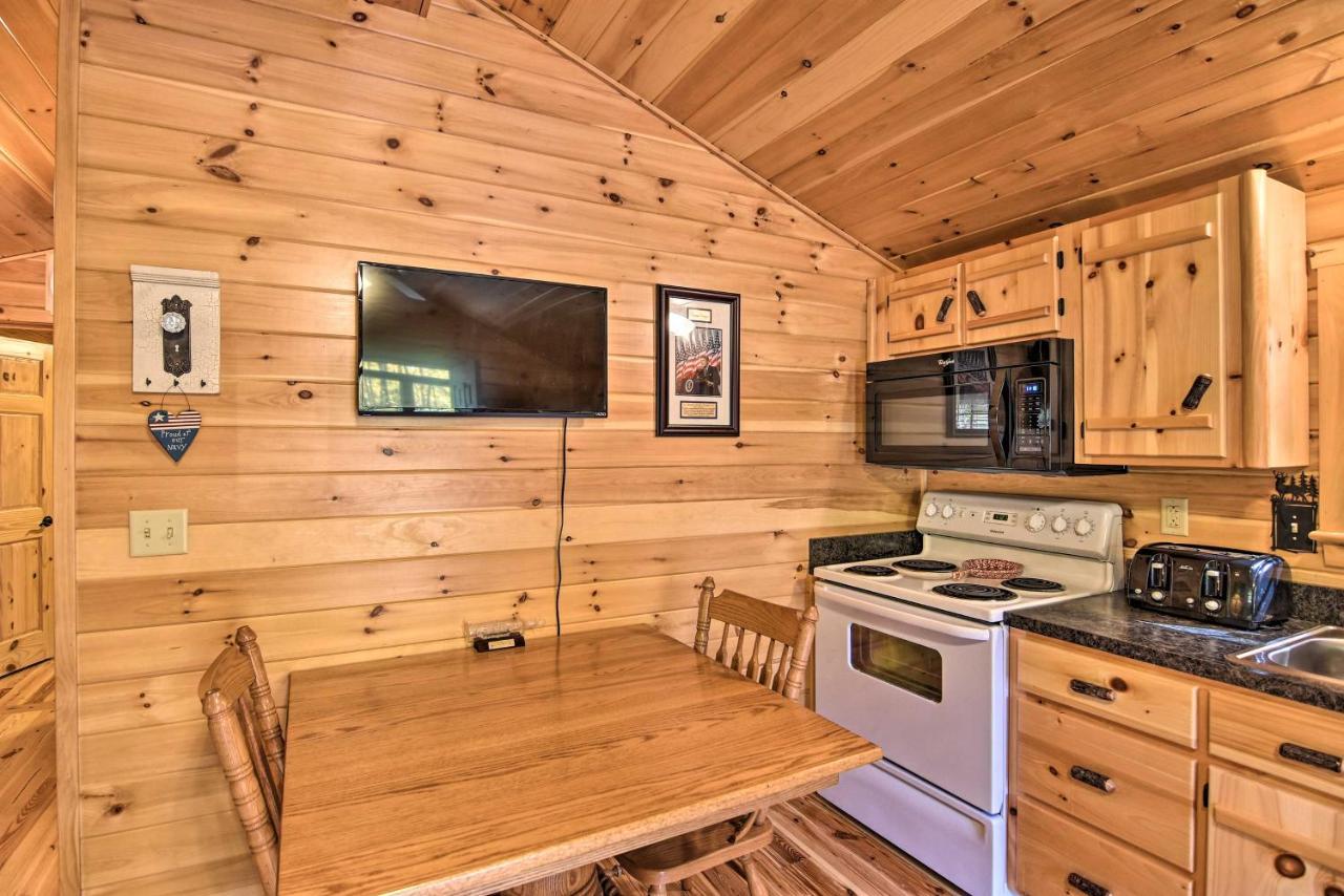Cozy Anchors Away Cabin Hideaway With Fire Pit! Parsons Exterior photo